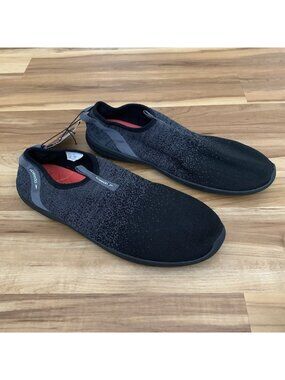 New Speedo Surf Knit Water Shoe Black Gray Size 13 Men’s Beach